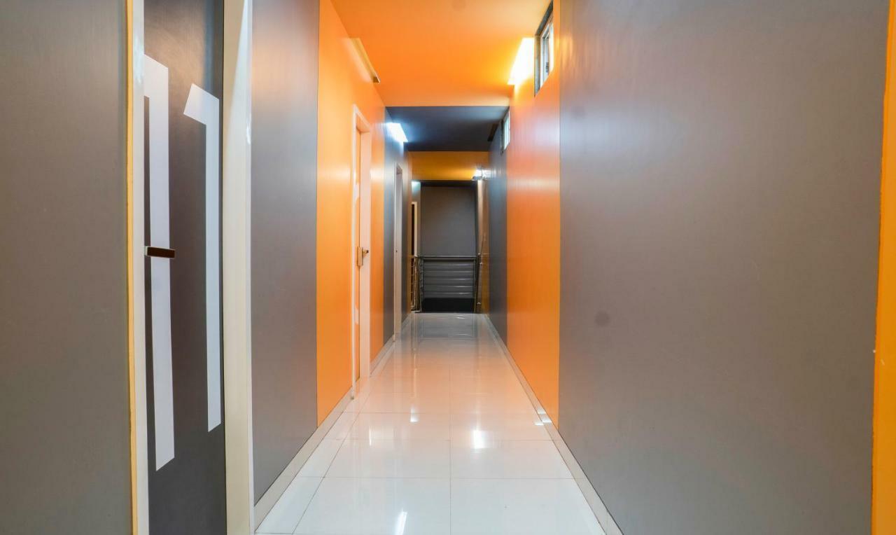 Oyo Flagship 13885 Metro Residency Hotell Mumbai Exteriör bild