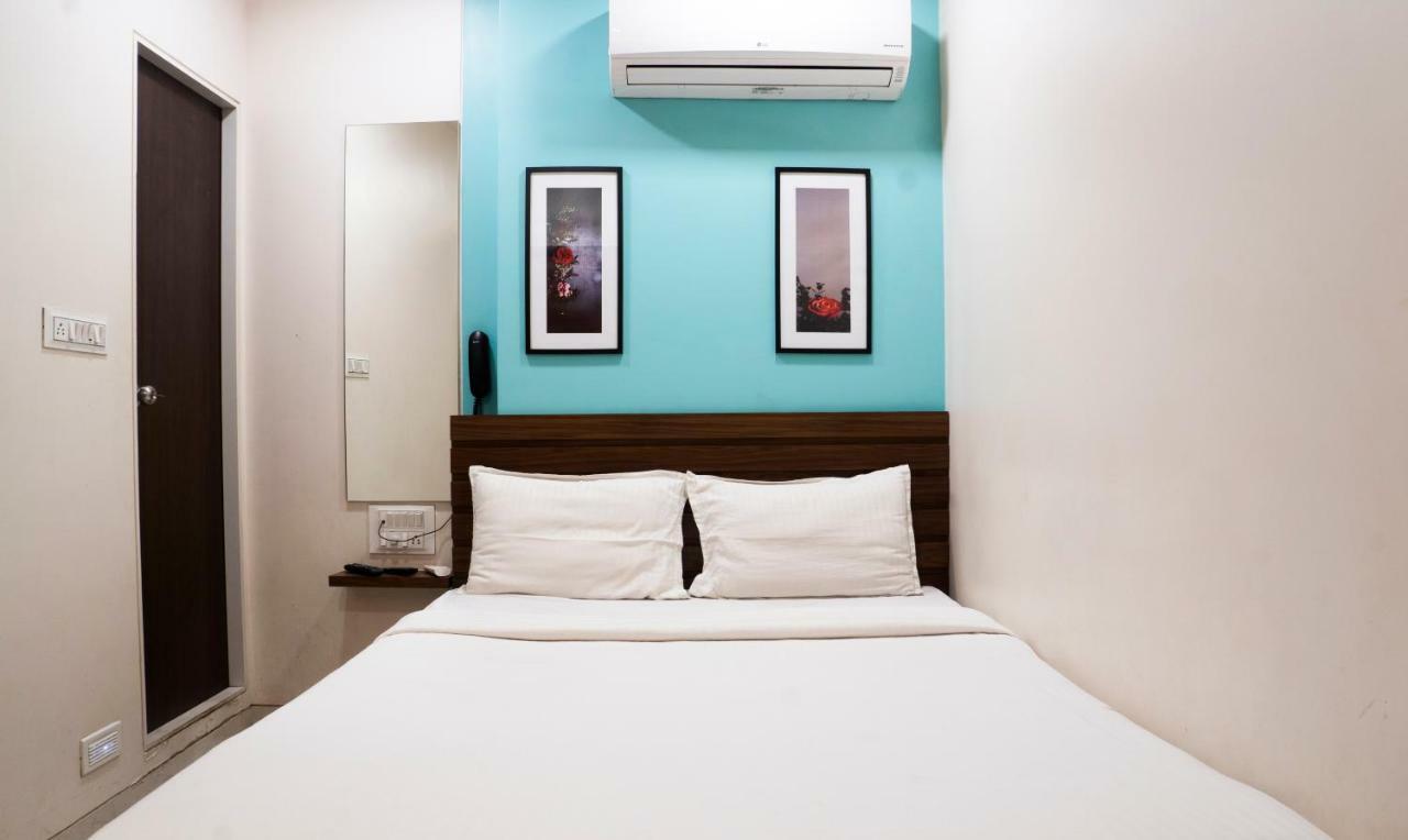 Oyo Flagship 13885 Metro Residency Hotell Mumbai Exteriör bild